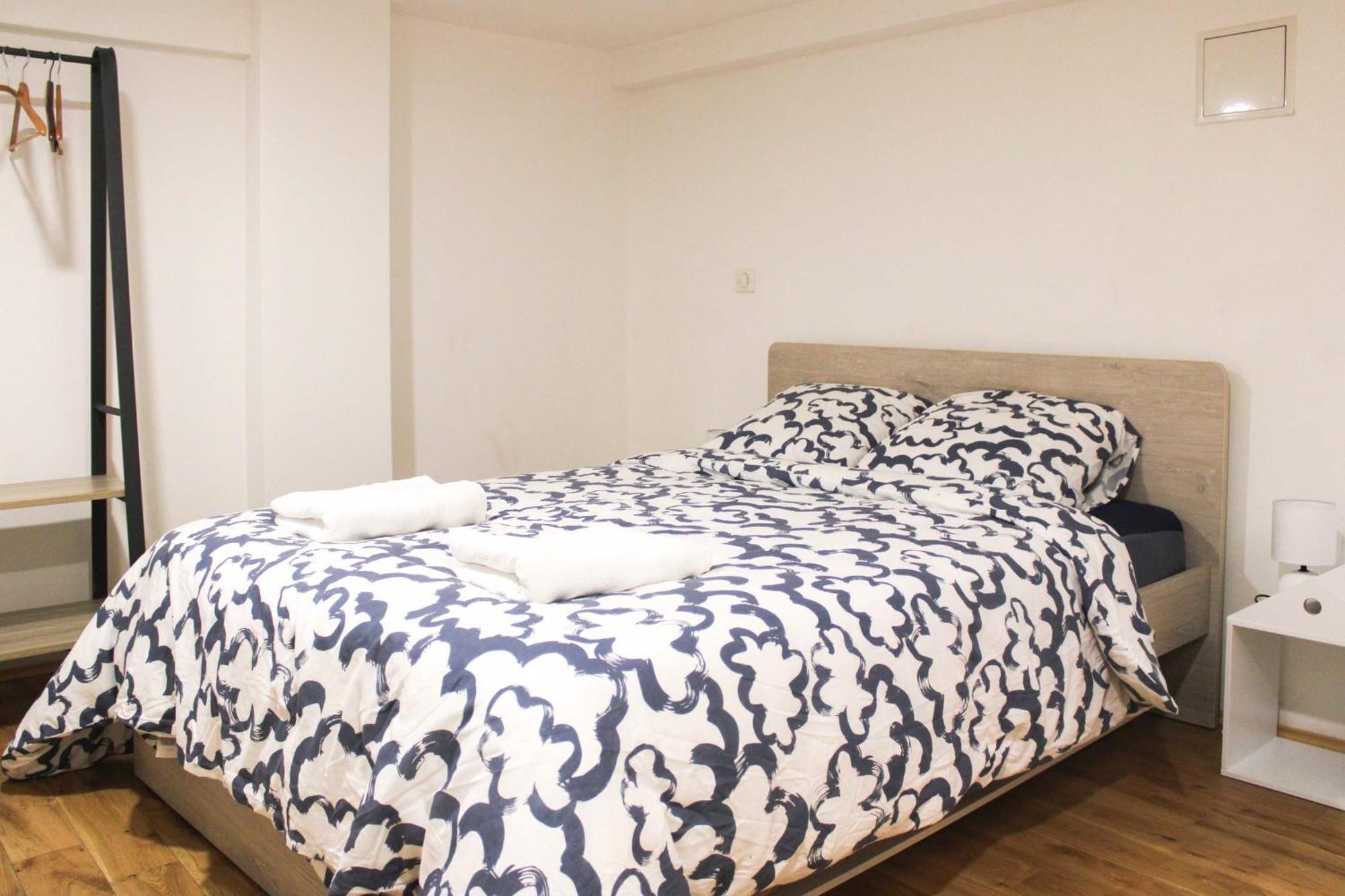 Bright Apartment - Near Garden パリ エクステリア 写真